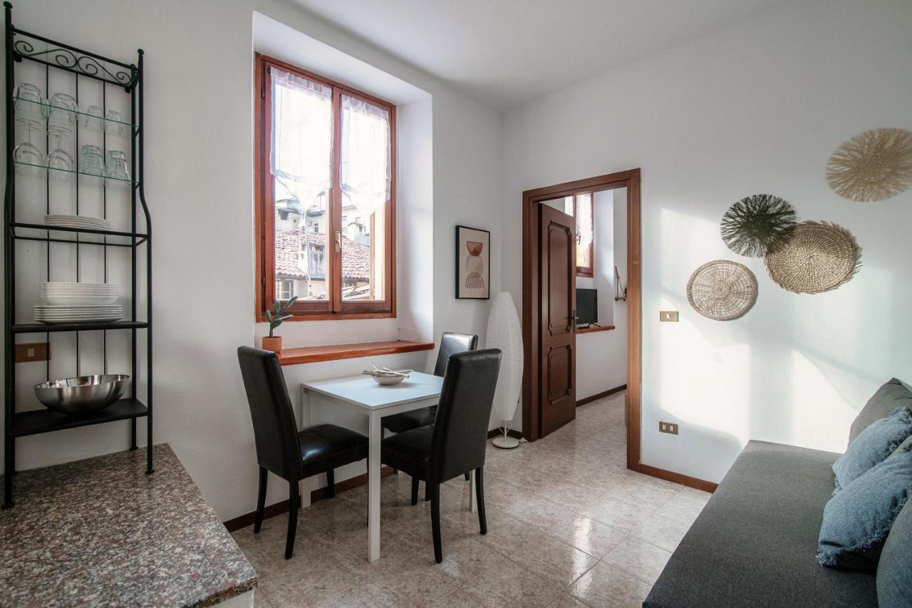 Apartment Piazza Roma By Quokka 360 - Historic Flat In The Centre Of Como Exteriör bild