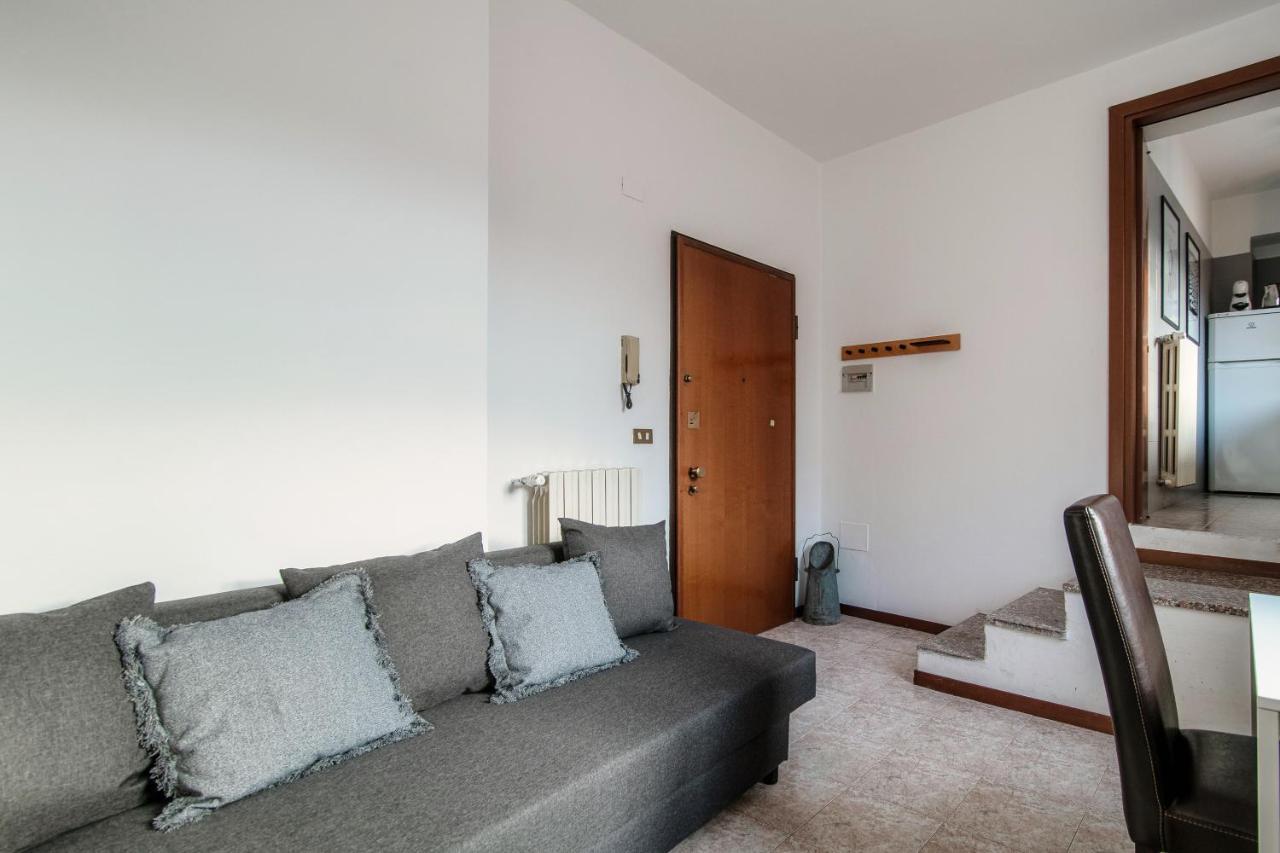 Apartment Piazza Roma By Quokka 360 - Historic Flat In The Centre Of Como Exteriör bild